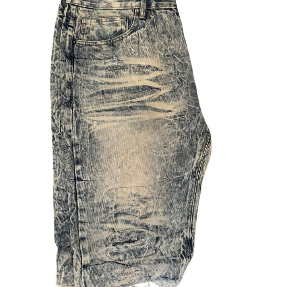 Men's Faded Blue Denim Jean Shorts - Picture 4 of 4